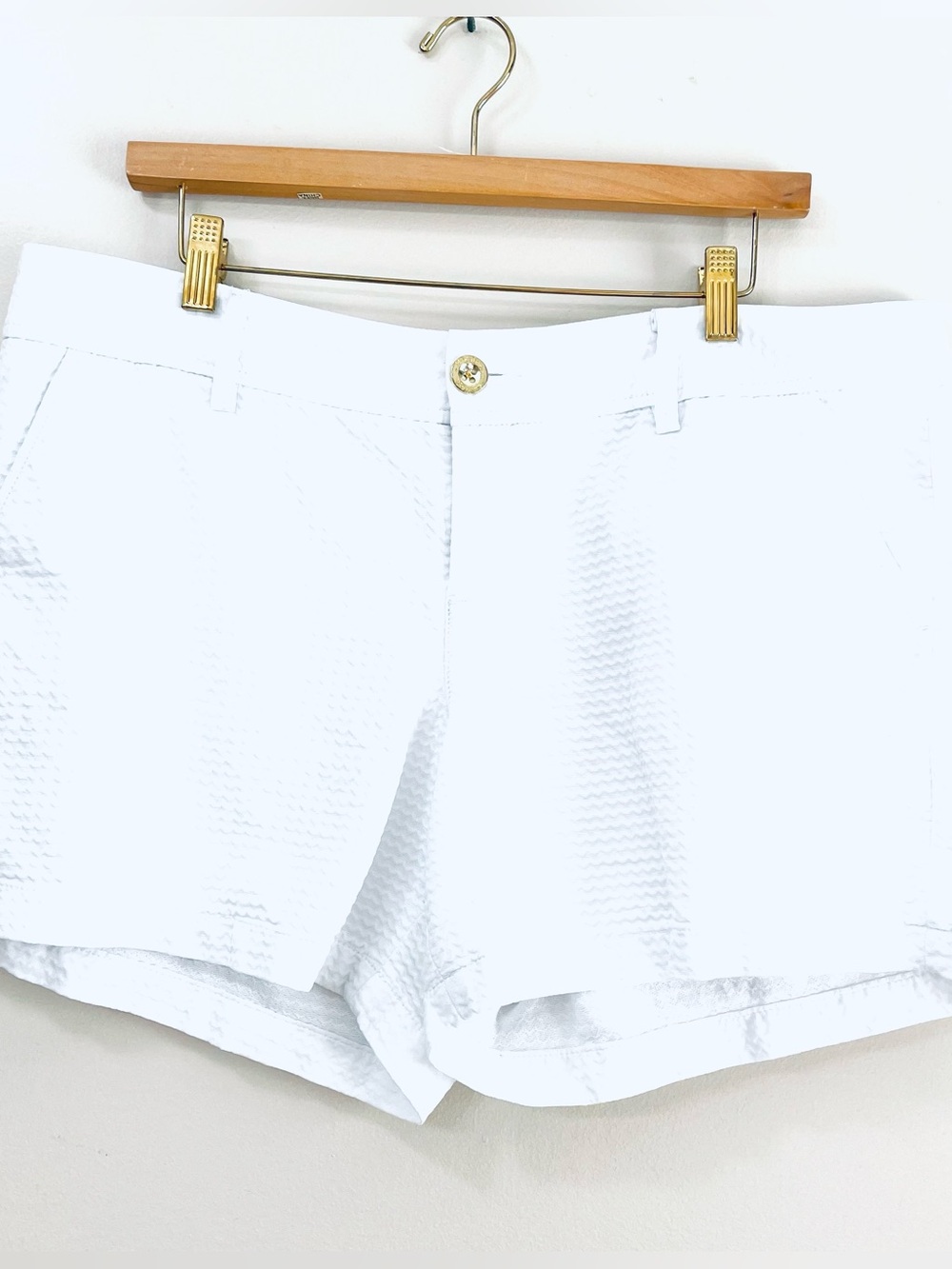 Lilly Pulitzer Callahan White Textured Shorts Size 14